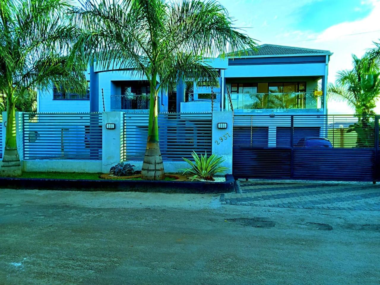 Holiday Villa ฮาราเร ภายนอก รูปภาพ